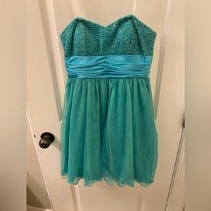 Morgan & Co Strapless Short cocktail dress